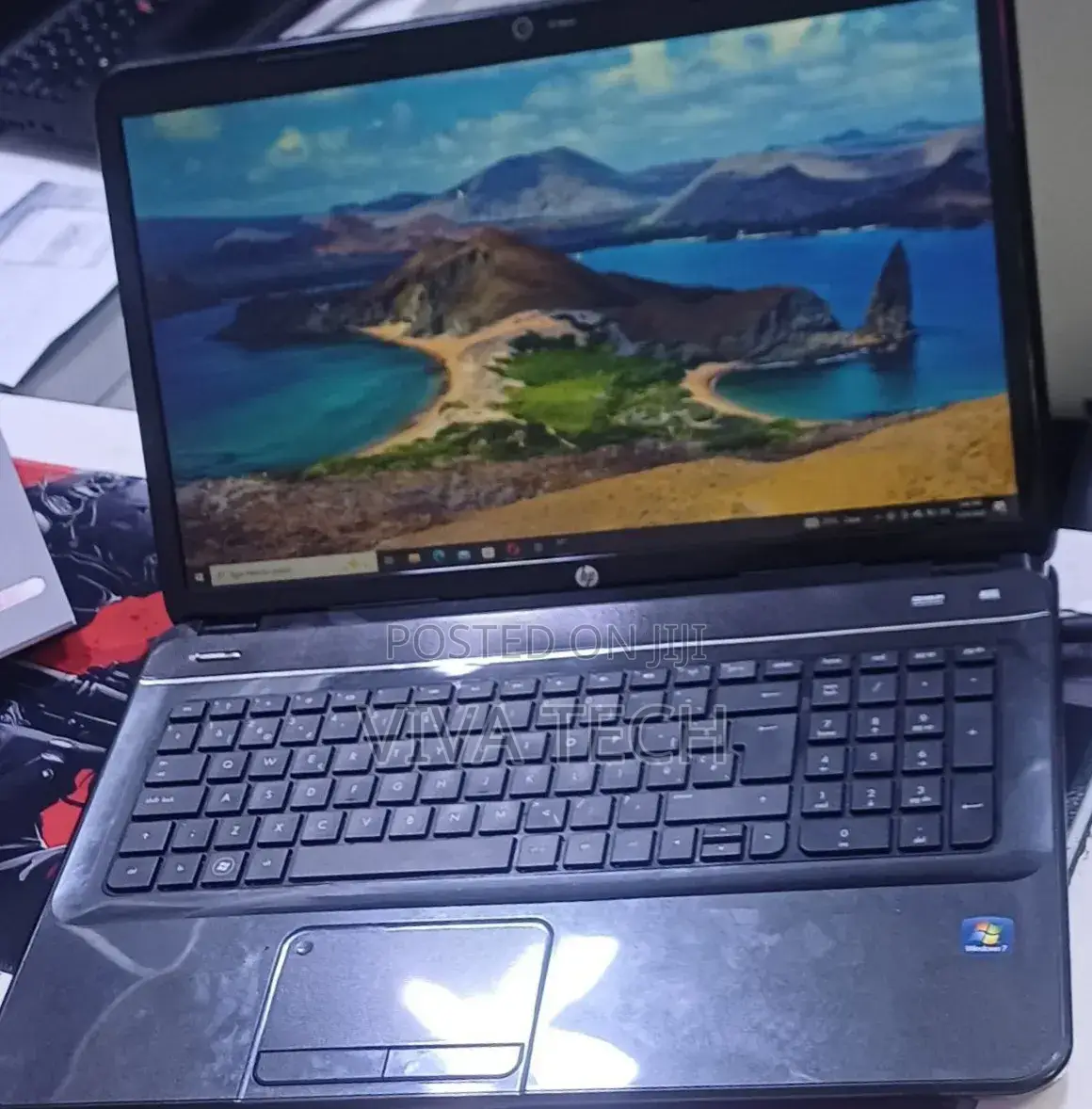 New Laptop HP Pavilion 17 4GB AMD A6 HDD 500GB