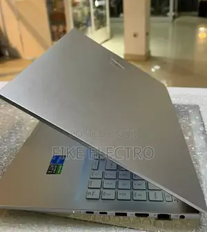 New Laptop Asus VivoBook 15 X505BA 16GB Intel Core i5 SSD 512GB