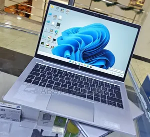 New Laptop HP EliteBook 830 G7 8GB Intel Core i7 SSD 512GB