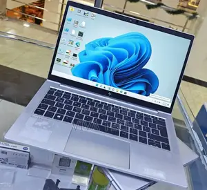 New Laptop HP EliteBook 830 G7 8GB Intel Core i7 SSD 512GB
