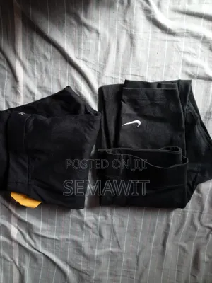 High-Quality Black Sport Leggings/Tights - Excellent Condition