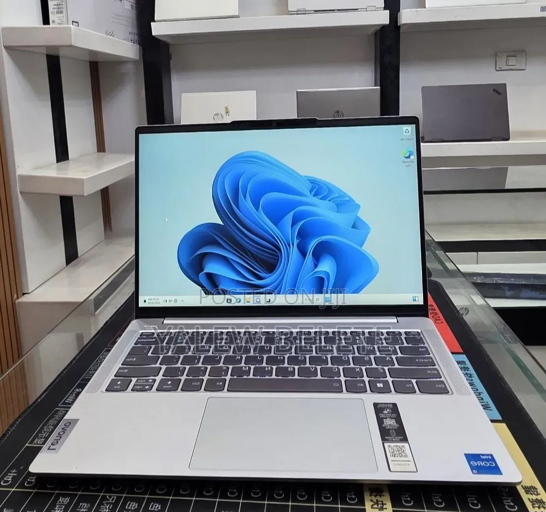 New Lenovo IdeaPad 5 Slim 13th Gen i7 16GB Intel Core i7 SSD 512GB