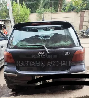 Toyota Vitz 2004 Black