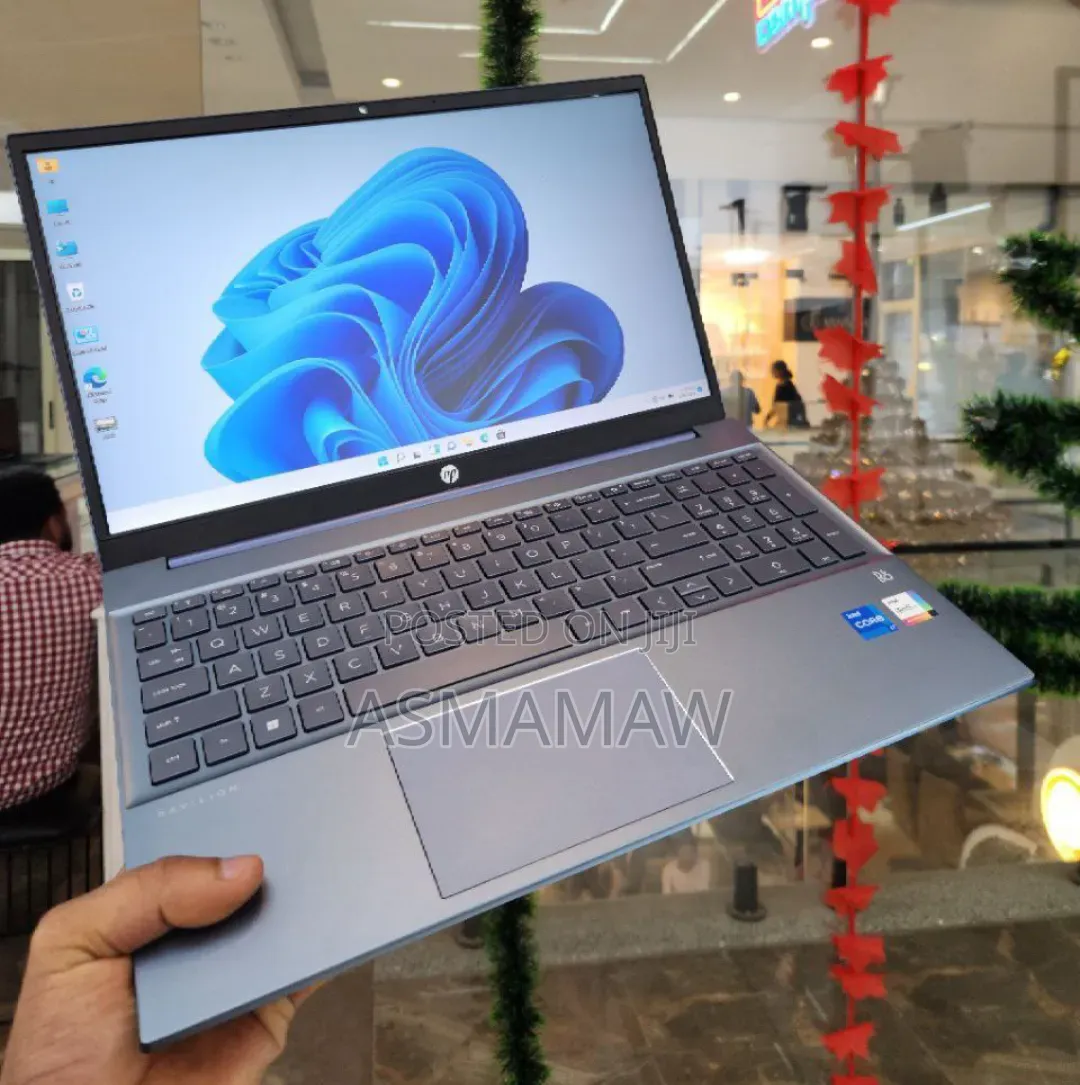 New Laptop HP Pavilion 15 16GB Intel Core i7 SSD 512GB