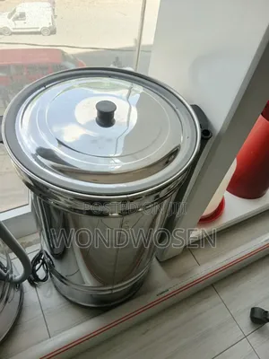 የቂቤ እና የአይብ መናጫ (Butter And Cheese Churner)
