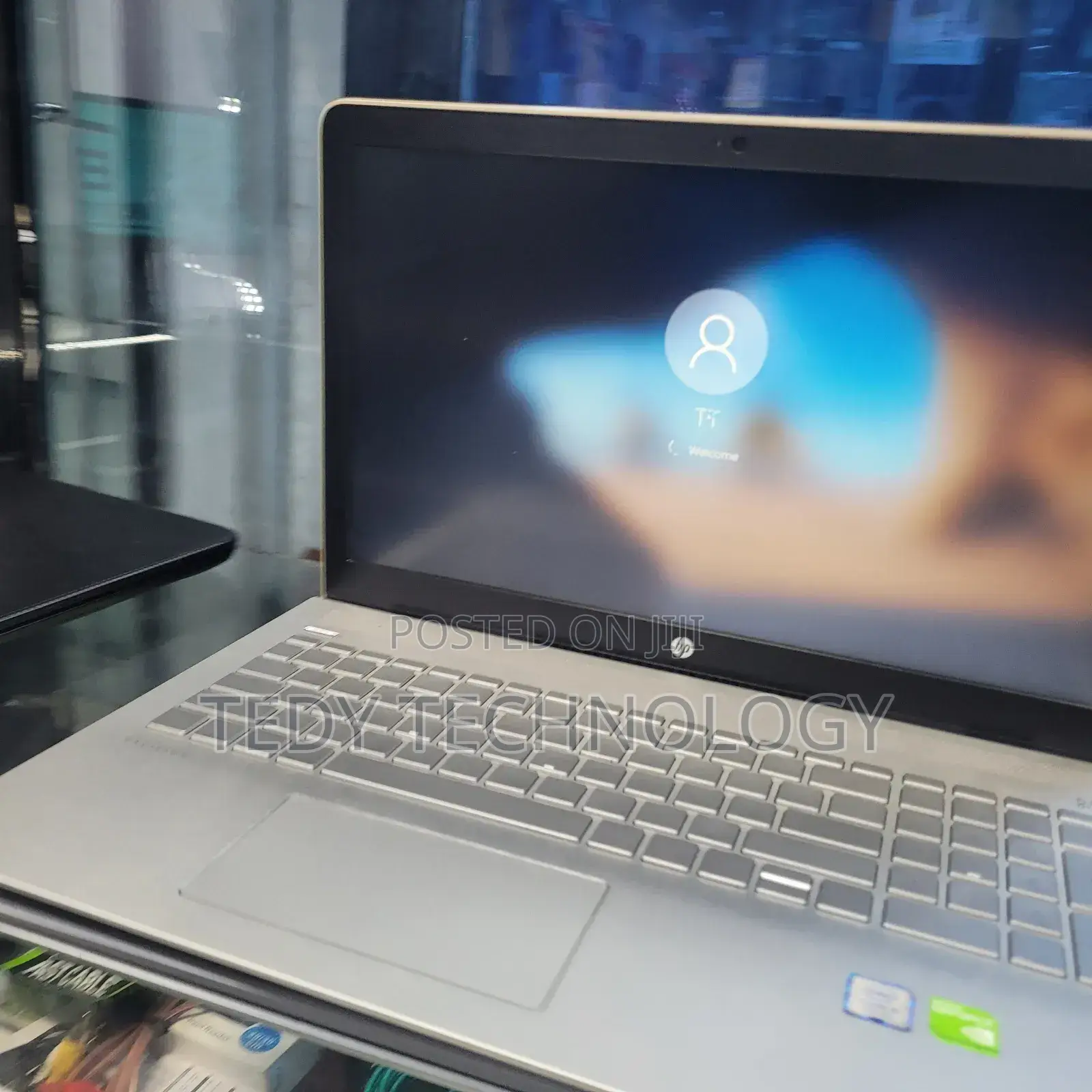 Laptop HP Pavilion 15 8GB Intel Core i5 HDD+SSD 128GB