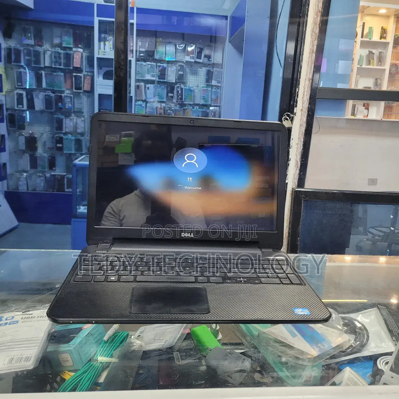New Laptop Dell Inspiron 15 8GB Intel Core i3 HDD 500GB