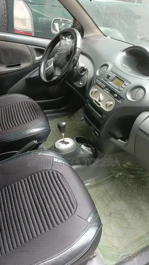 Toyota Vitz 1.0 FWD 5dr 2003 Silver
