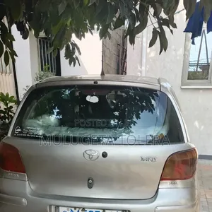 Toyota Vitz 1.0 FWD 5dr 2003 Silver