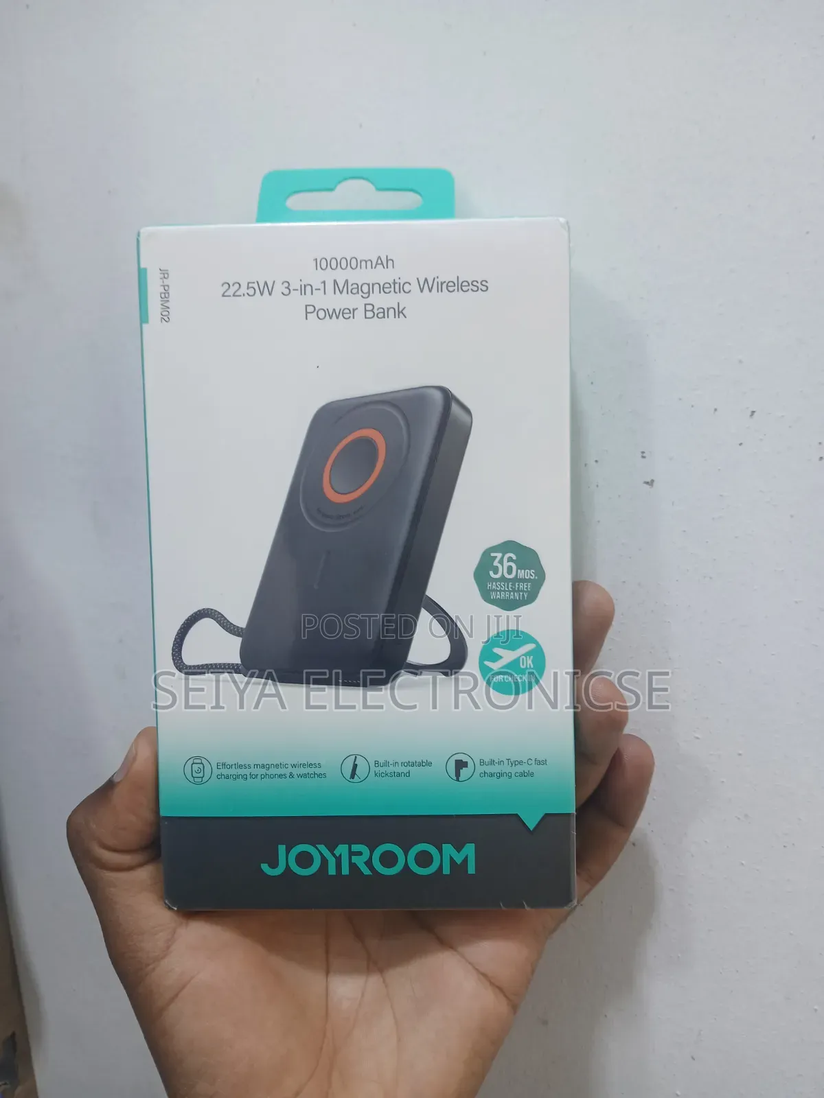 Joyroom Jr-Pbm02 10000mah Magnetic Power Bank, a 3-in-1 Device