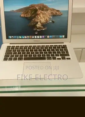 New Laptop Apple MacBook Air 2017 8GB Intel Core i5 SSD 128GB