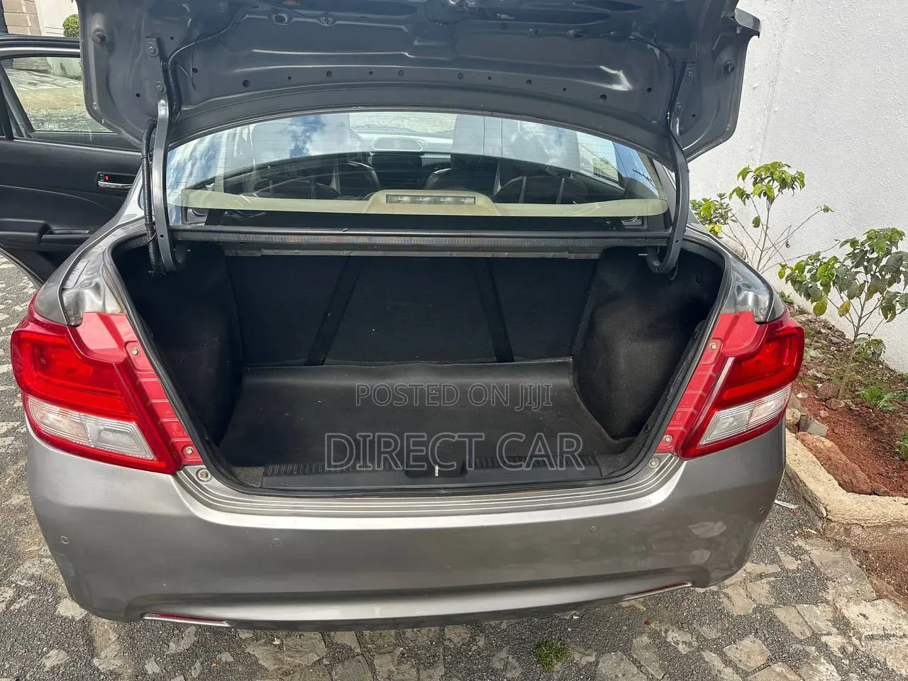 Suzuki Dzire 2022 Silver