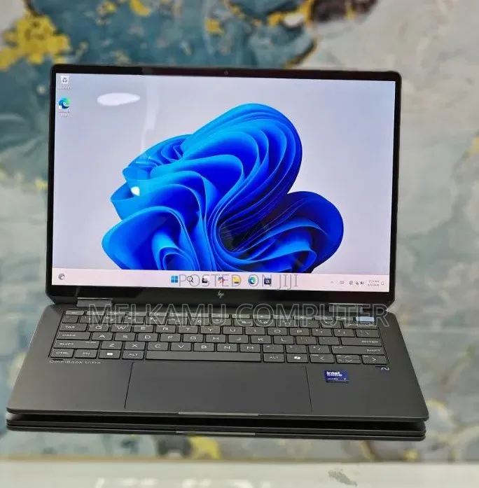 New Laptop HP OmniBook Ultra Flip 14" 16GB Intel Core Ultra 7 SSD 1T