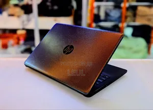 Laptop HP 14-dq1025cl 8GB Intel Core i5 HDD 1T