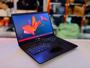 Laptop HP 14-dq1025cl 8GB Intel Core i5 HDD 1T