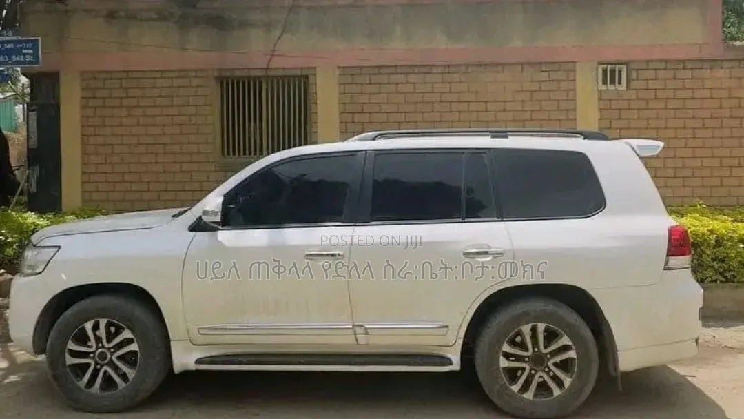 Toyota Land Cruiser 2014 Off white