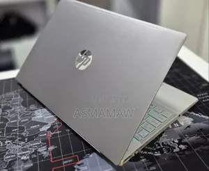 New Laptop HP Pavilion 15 8GB Intel Core i5 SSD 256GB