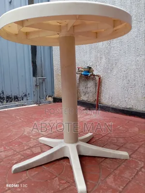 Cafe Table