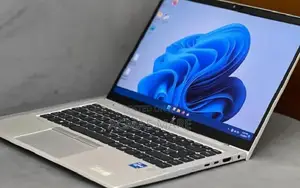 New Laptop HP EliteBook 830 G8 8GB Intel Core i5 SSD 512GB