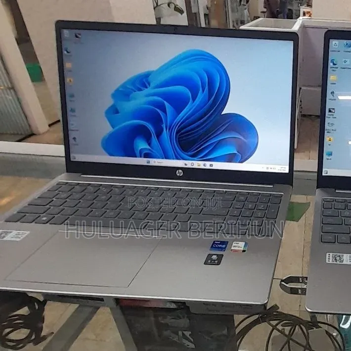 New Laptop HP 15 16GB Intel SSD 512GB