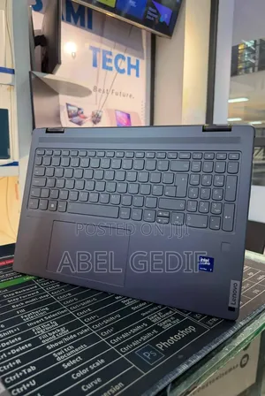 New Laptop Lenovo Yoga 7i 16GB Intel Core Ultra 7 SSD 512GB