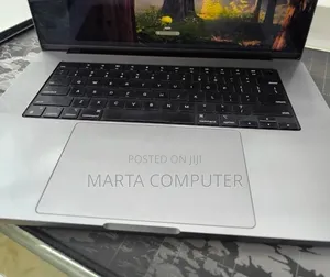 New Laptop Apple MacBook Pro 2020 M1 32GB Apple M1 Pro SSD 1T