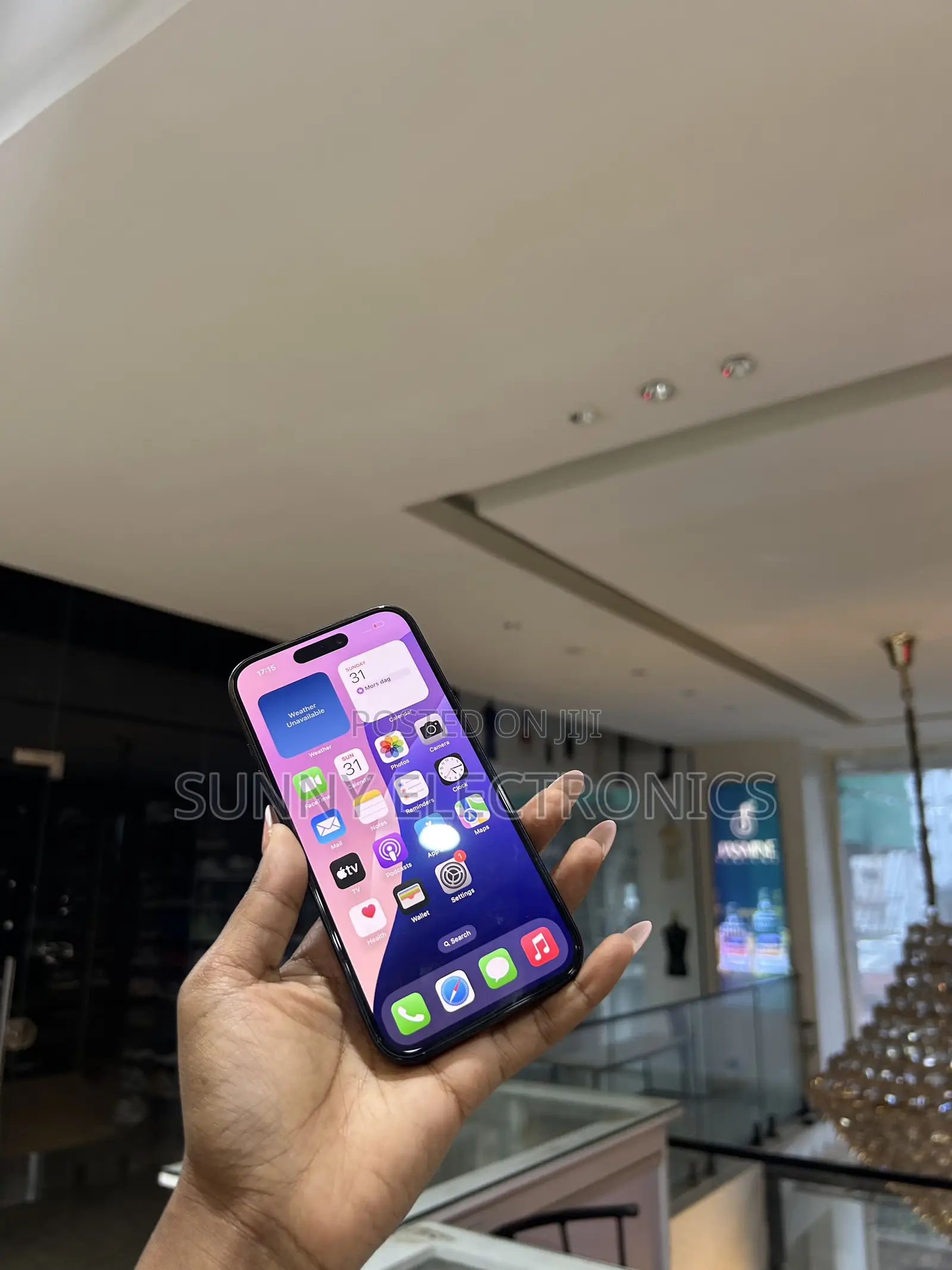New Apple iPhone 15 128 GB Black
