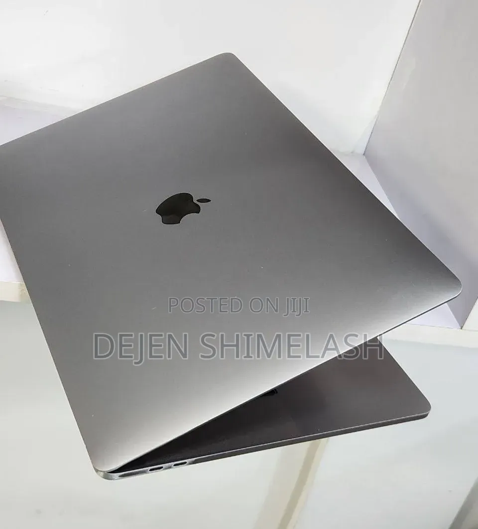 New Laptop Apple MacBook Pro 2019 16GB Intel Core i9 SSD 512GB