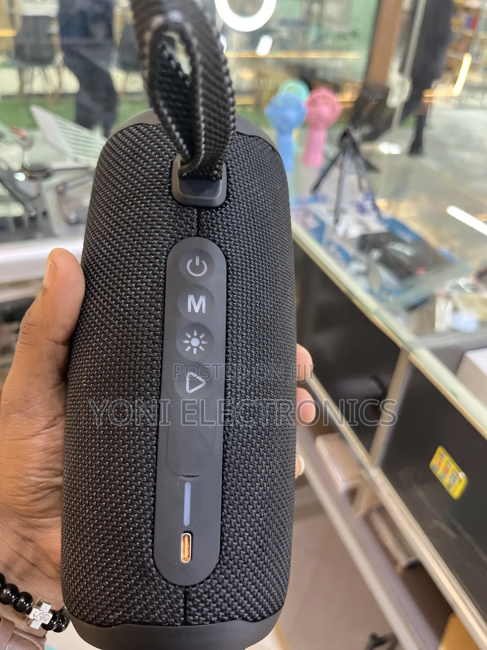 JBL Pulls 5 Portable Speaker