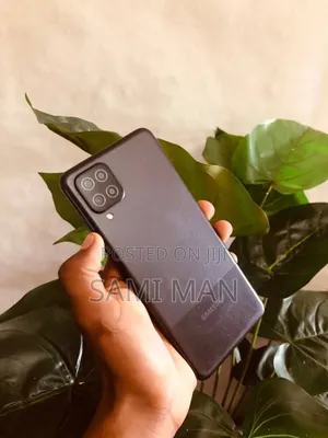Samsung Galaxy A12 64 GB Black