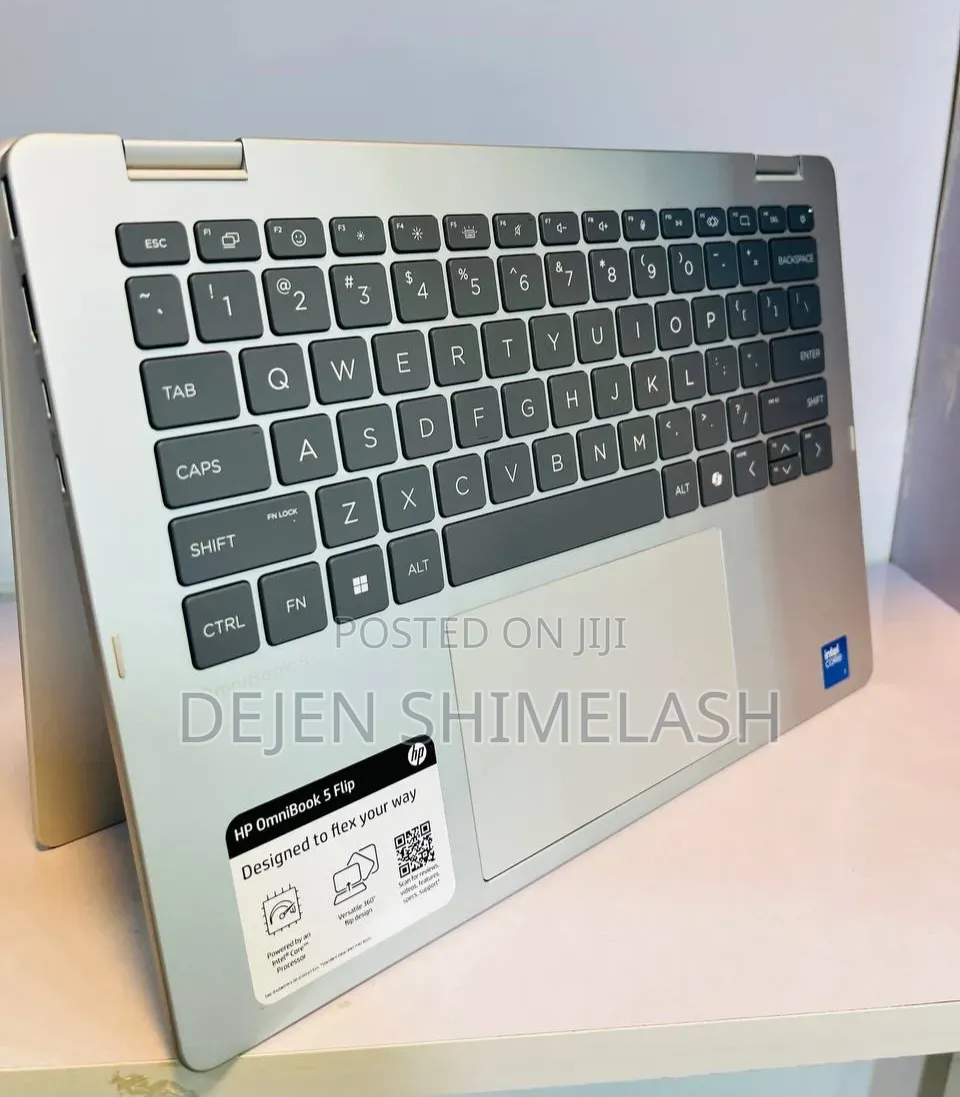 New Laptop HP OmniBook 5 14" 16GB Intel Core 7 SSD 512GB
