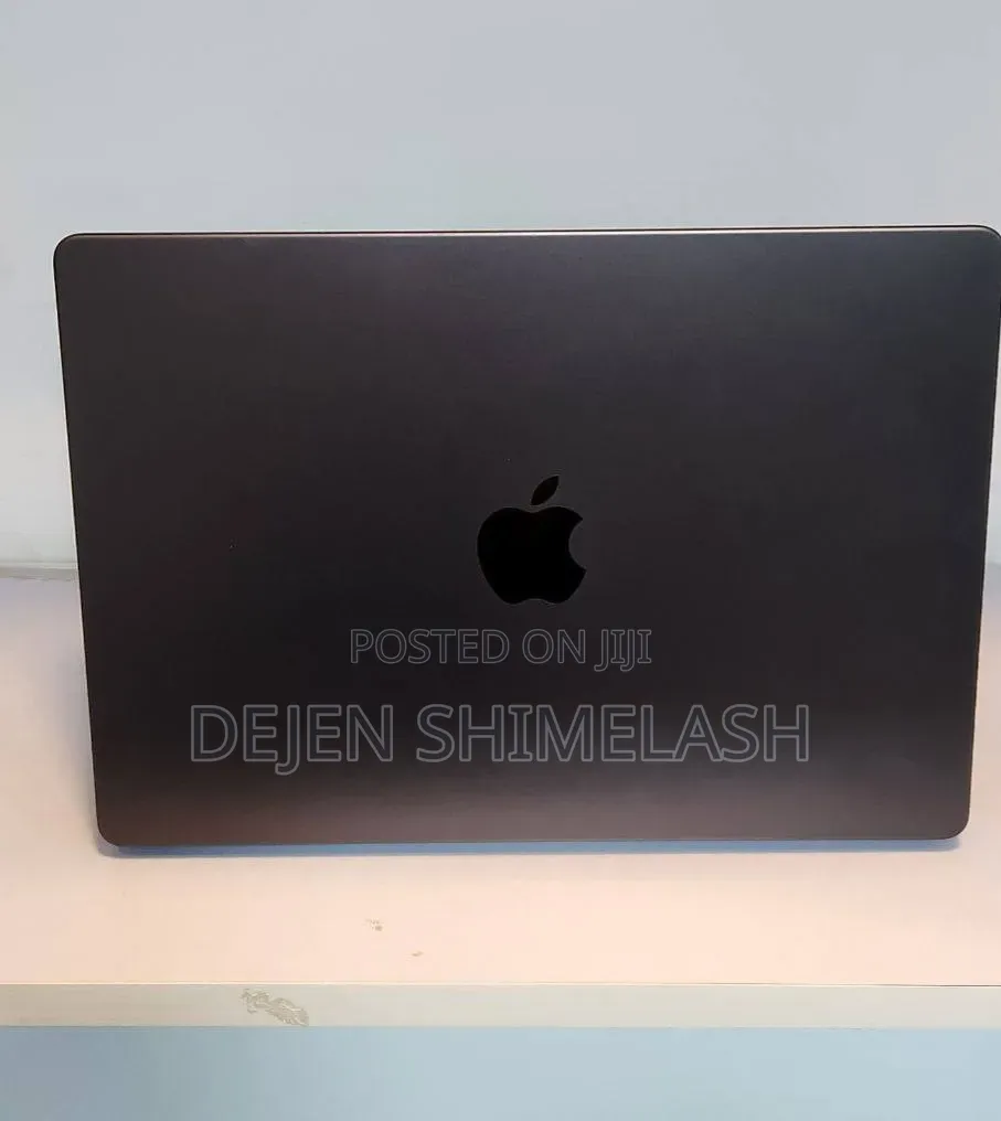 New Laptop Apple MacBook Pro 2025 M5 16GB Apple M5 Pro SSD 1T