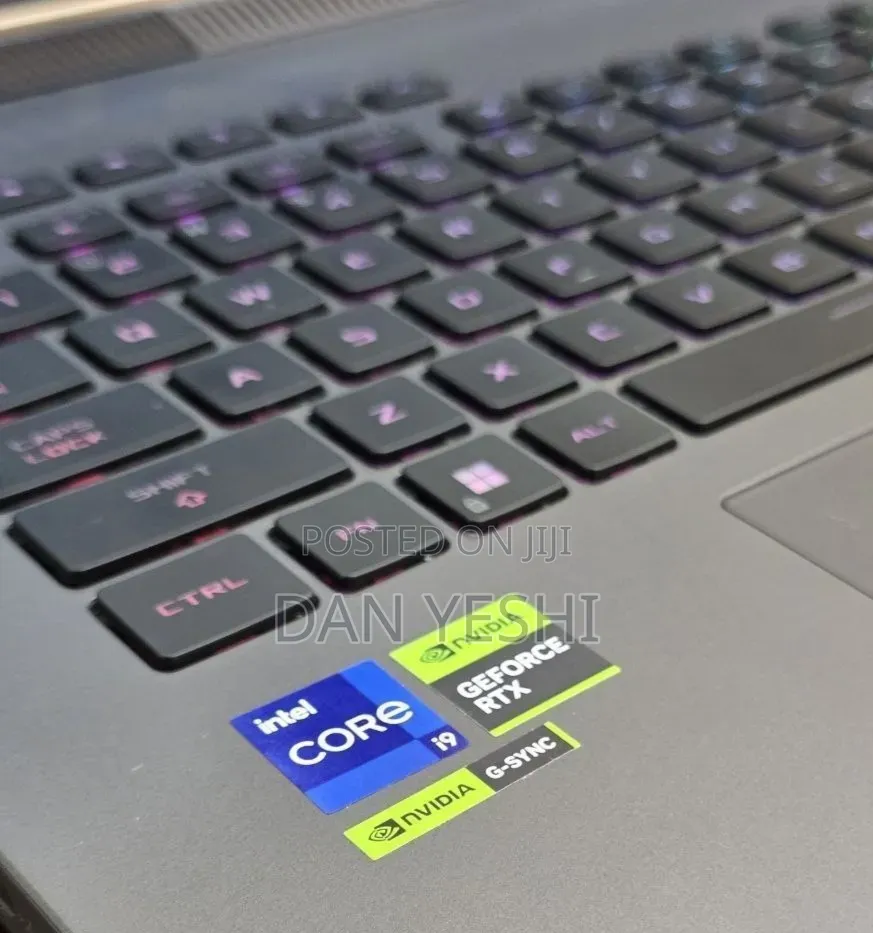 New Laptop Asus ROG GX800VH 16GB Intel Core i9 SSD 1T