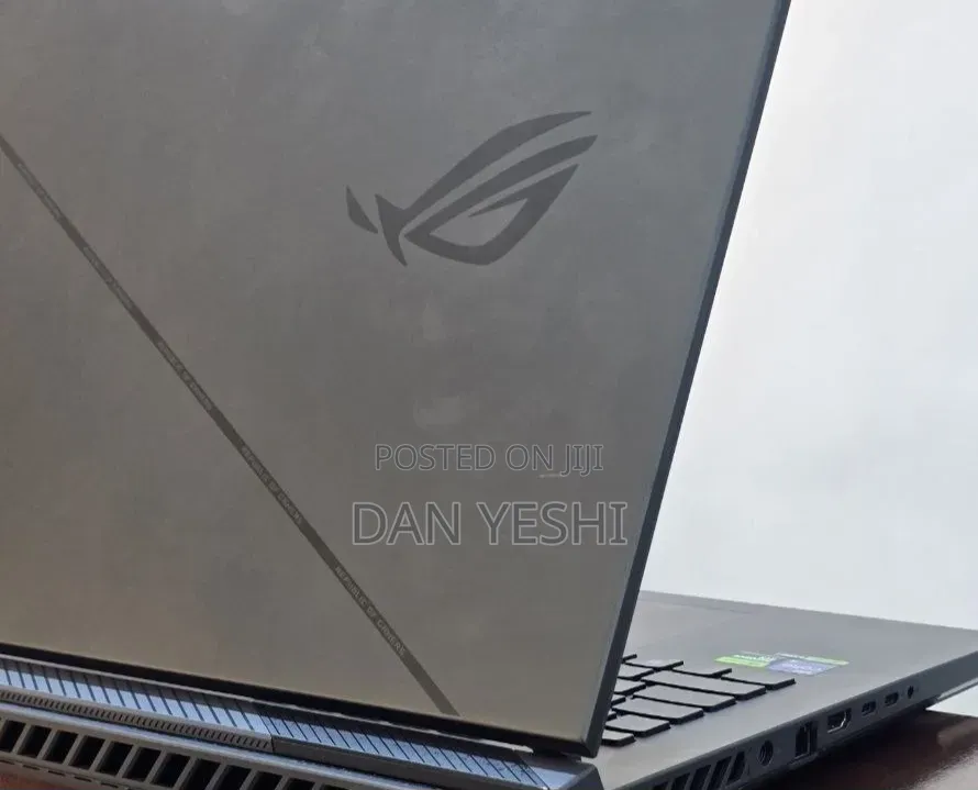 New Laptop Asus ROG GX800VH 16GB Intel Core i9 SSD 1T