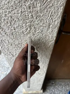 Apple iPhone 13 128 GB