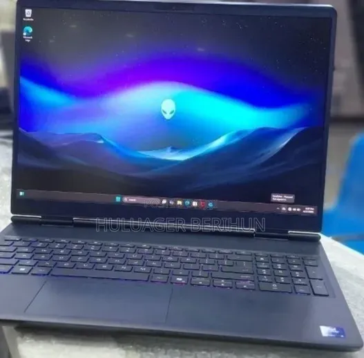 New Laptop Alienware 16x Aurora 32GB Intel Core i9 SSD 1T