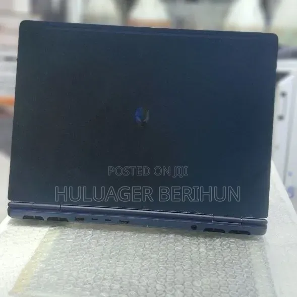 New Laptop Alienware 16x Aurora 32GB Intel Core i9 SSD 1T