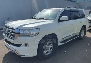 Toyota Land Cruiser 4.5 V8 TD 2016 Silver