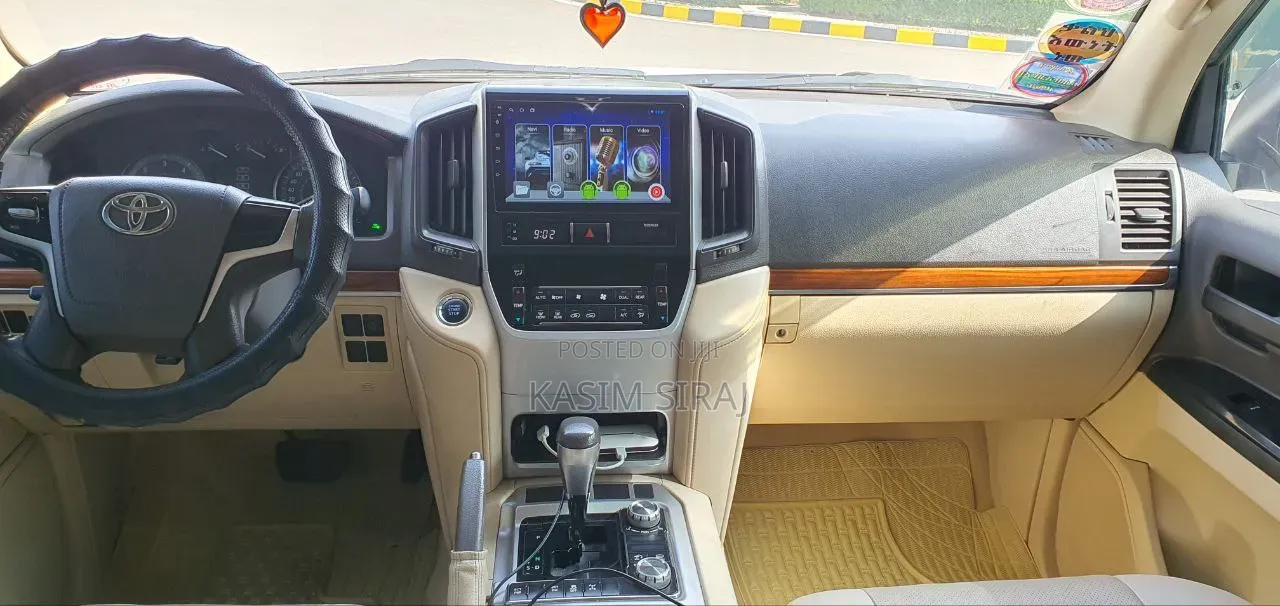Toyota Land Cruiser 4.5 V8 TD 2016 Silver