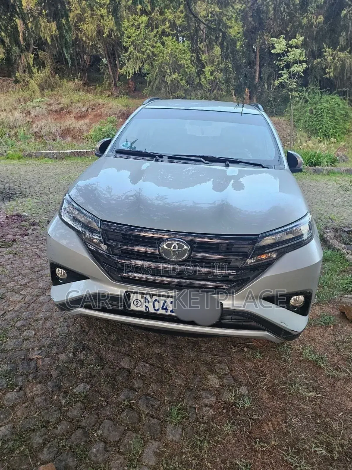 Toyota Rush 2023 Silver