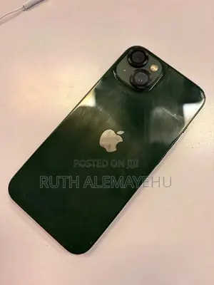 Apple iPhone 13 128 GB Green