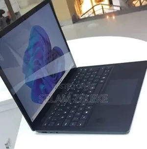 New Laptop Microsoft Surface 16GB Intel Core i7 SSD 512GB