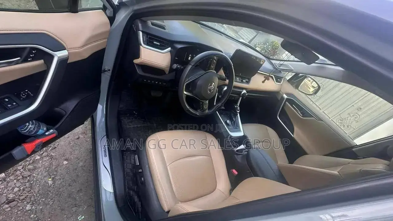 Toyota RAV4 2024 Green