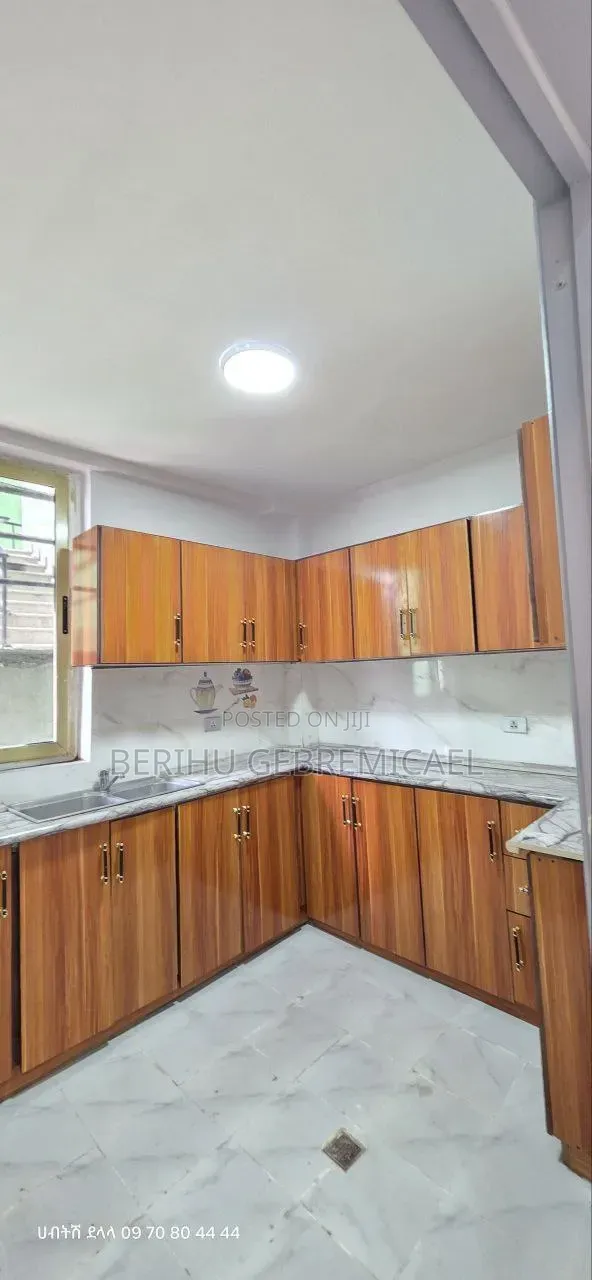 2bdrm Condo in አስኮ, Gullele for rent