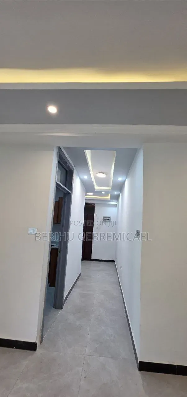 2bdrm Condo in አስኮ, Gullele for rent