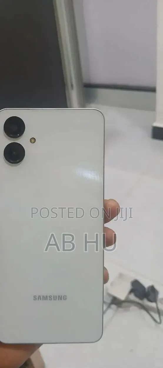 Samsung Galaxy A06 128 GB White