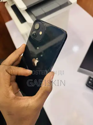 Apple iPhone 12 64 GB Black