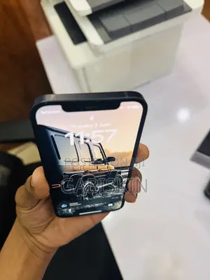 Apple iPhone 12 64 GB Black
