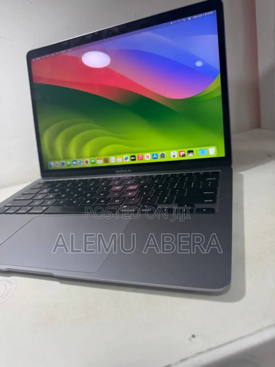New Laptop Apple MacBook Air 2020 M1 16GB Apple M1 SSD 256GB