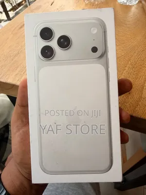 New Apple iPhone 17 Pro Max 256 GB Silver